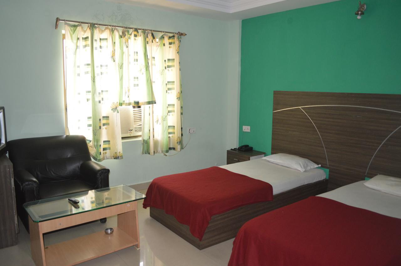 Hotel City Palace Brahmapur Rom bilde