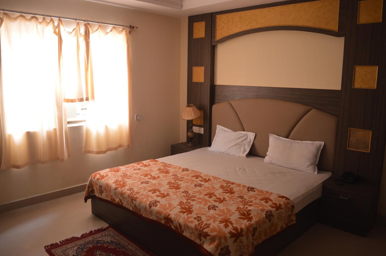 Hotel City Palace Brahmapur Rom bilde